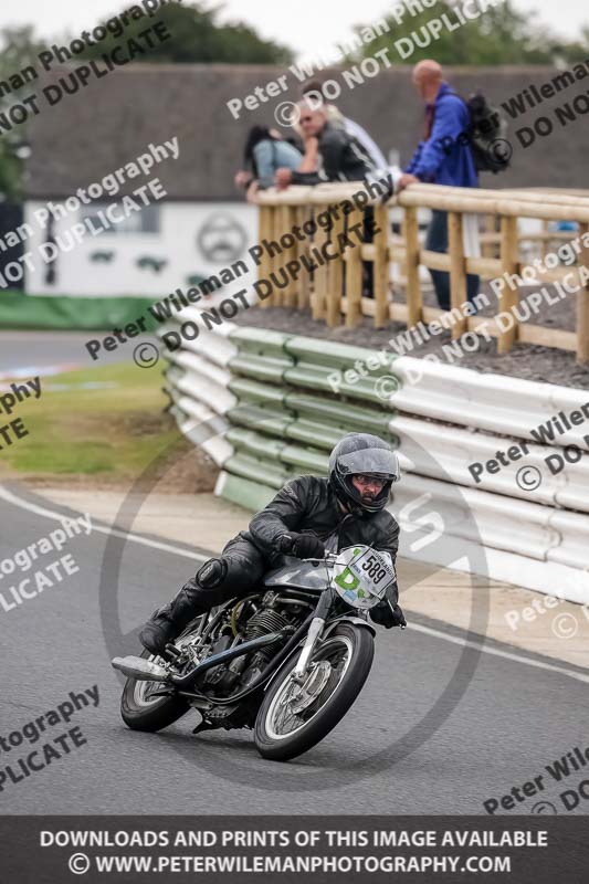 Vintage motorcycle club;eventdigitalimages;mallory park;mallory park trackday photographs;no limits trackdays;peter wileman photography;trackday digital images;trackday photos;vmcc festival 1000 bikes photographs